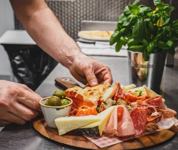 grazing board caterer in buckinghamshire grazing board caterer in buckinghamshire